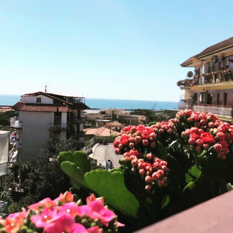 Via Solaro Casa Vacanza Formia Exterior foto